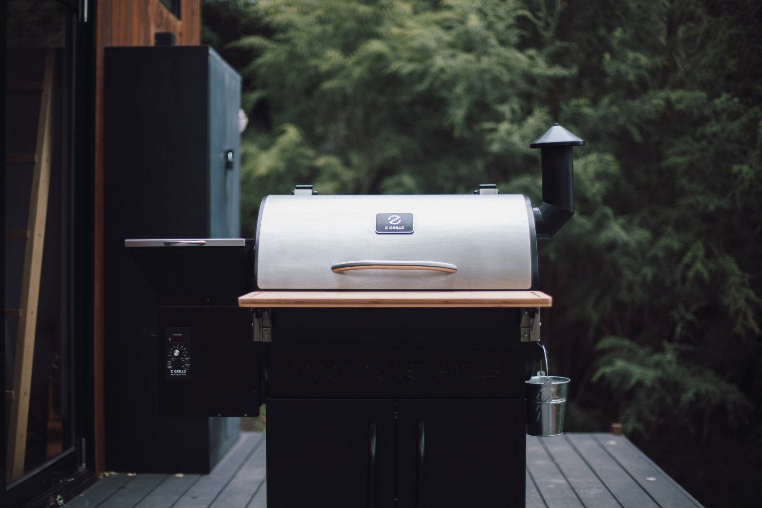 Choosing the Right BBQ Grill: A Comprehensive Guide for Grill Enthusiasts - Majestic Patio