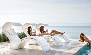 Ledge Lounger Signature Chaise Shade