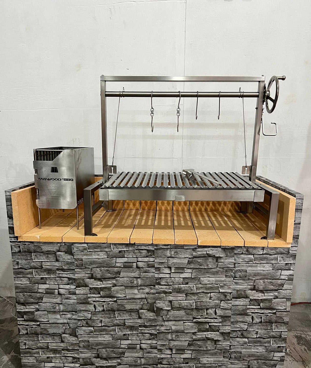 Insert Style Argentine Santa Maria Wood Fire & Charcoal Gaucho Grill - Majestic Patio