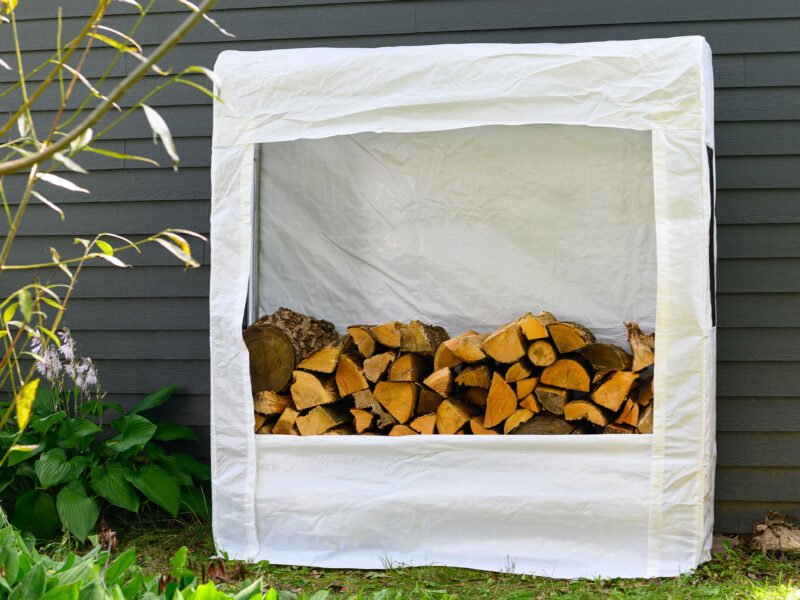 Log Shelter - Majestic Patio