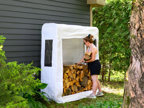 Log Shelter - Majestic Patio