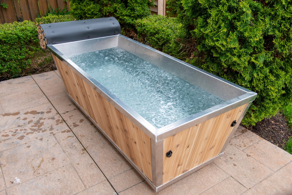 The Polar Plunge Tub - Majestic Patio